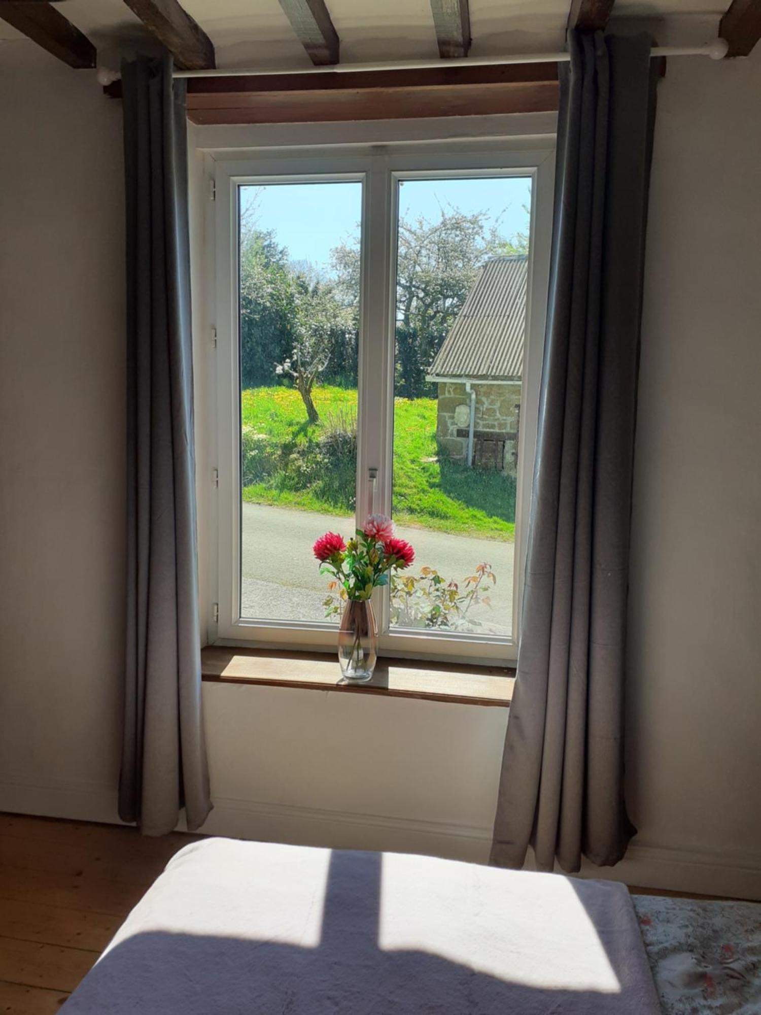 Wildberry Cottage Orgères-la-Roche Buitenkant foto