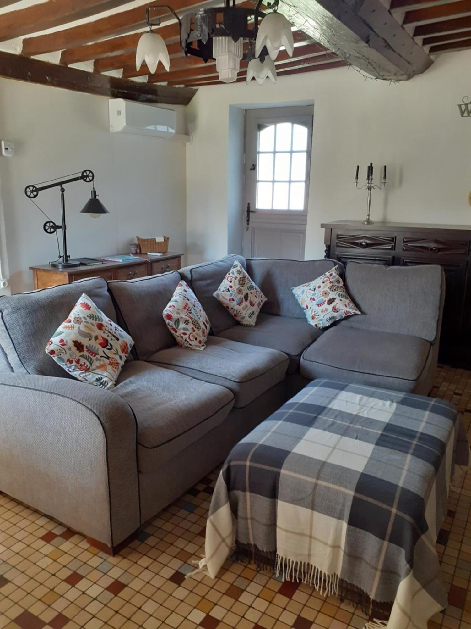 Wildberry Cottage Orgères-la-Roche Buitenkant foto